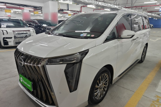 广汽传祺 传祺M8 2023款 宗师系列 400T 旗舰版