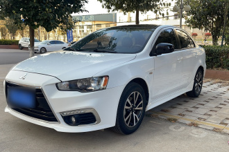 三菱 翼神 2016款 1.8L CVT黑白复刻版