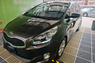 起亚 佳乐 2013款 2.0L 7座自动标准版 国IV