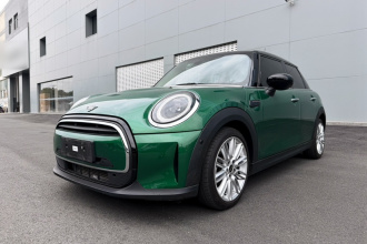 MINI 2022款 改款 1.5T COOPER 经典派 五门版