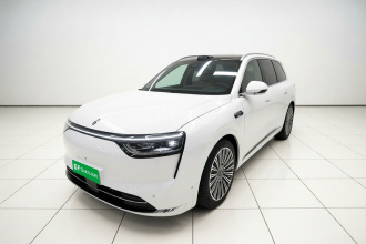 鸿蒙智行 问界M8 2025款 增程 Ultra版 53.4kWh 6座版 (192线激光雷达）