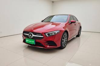 奔驰A级 2020款 改款 A 200 L 运动轿车时尚型