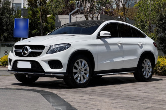 奔驰GLE轿跑 2017款 GLE 320 4MATIC 轿跑SUV