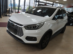 比亚迪 元新能源 2019款 EV360 智联领享型