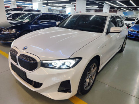 宝马i3 2025款 eDrive 35 L