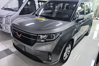 五菱汽车 五菱宏光PLUS 2019款 1.5T 手动豪华型 7座