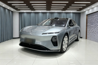 蔚来ET9 2025款 102kWh 签名版