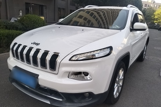 Jeep 自由光 2017款 2.4L 领先智能版