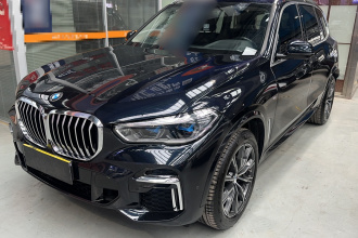 宝马X5 2022款 改款 xDrive 30Li 尊享型M运动套装