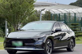 五菱汽车 五菱星光 2025款 610km 智能旗舰型