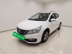 宝骏310 2016款 1.2L 手动豪华型