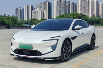 阿维塔12 2023款 700 三激光后驱奢享版