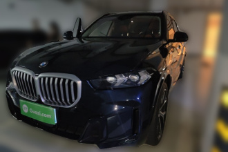 宝马X5 2023款 xDrive 30Li 尊享型M运动曜夜套装