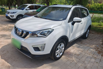 长安CS15 2016款 1.5L 自动时尚版