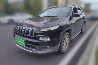 Jeep 自由光 2016款 2.4L 优越版