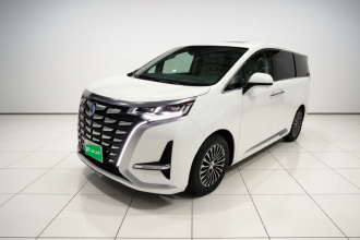 腾势D9 2022款 DM-i 970 四驱旗舰型