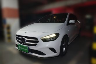 奔驰B级 2020款 B 200 动感型