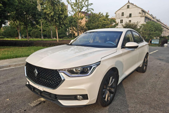 宝骏RC-6 2019款 1.5T CVT 24小时在线豪华型