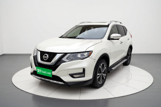 日产 奇骏 2017款 2.5L CVT豪华版 4WD