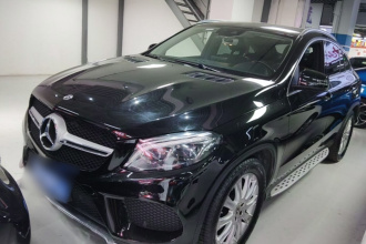 奔驰GLE轿跑 2018款 GLE 320 4MATIC 轿跑SUV