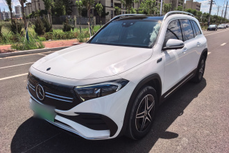 奔驰EQB 2022款 EQB 350 4MATIC 首发特别版