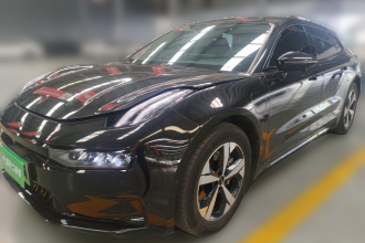 极氪001 2022款 长续航双电机 WE版