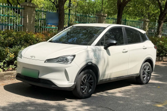 哪吒汽车 哪吒V 2022款 潮 300 Lite 磷酸铁锂