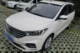 宝骏360 2019款 1.5L 手动精英型 国VI