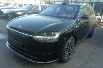 鸿蒙智行 问界M9 2025款 增程 Ultra版 52kWh 6座版 (192线激光雷达）