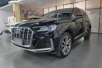 奥迪Q7 2021款 55 TFSI quattro S line运动型