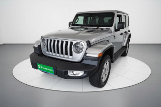 Jeep 牧马人 2019款 2.0T Sahara 四门版 国VI