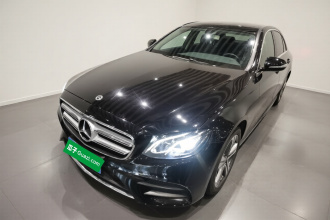 奔驰E级 2018款 改款 E 200 L 运动型