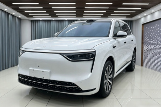 鸿蒙智行 问界M8 2025款 增程 Max+版 53.4kWh 5座版 (192线激光雷达）