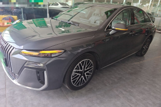 荣威M7 DMH 2025款 160km悦享版