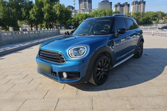 MINI Countryman 2018款 1.5T COOPER ALL4 艺术家