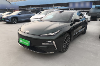 吉利银河 银河星耀8 2025款 130km EM-P 星舰版