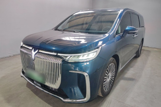 岚图汽车 岚图梦想家 2025款 PHEV 四驱旗舰鲲鹏版