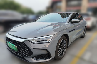 比亚迪 汉 2024款 DM-i 荣耀版 121KM 尊荣型