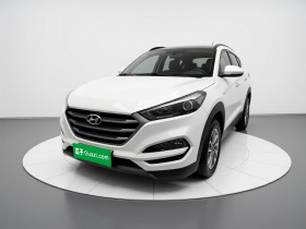 现代 途胜 2015款 1.6T 双离合两驱智能型