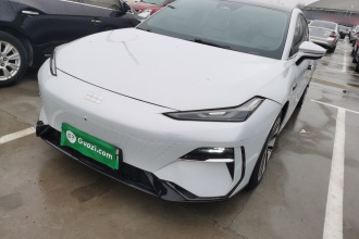 吉利银河 银河E8 2024款 665km 后驱星舰 远航版