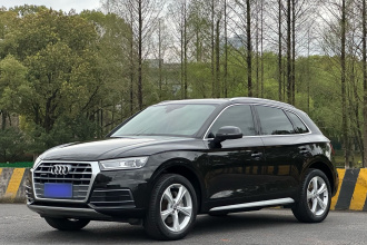 奥迪Q5L 2020款 改款 40 TFSI 荣享进取型