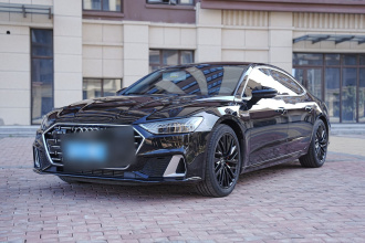 奥迪A7L 2022款 45 TFSI S-line 筑梦新生版