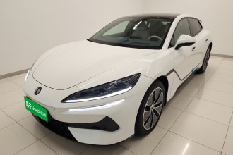 腾势Z9GT 2024款 1100四驱Max首发版