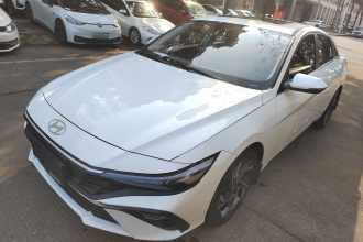 现代 伊兰特 2023款 1.5L CVT GLX精英版