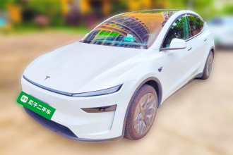 特斯拉 Model Y L 2025款 长续航全轮驱动版