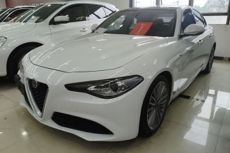 阿尔法·罗密欧 Giulia朱丽叶 2017款 2.0T 280HP 豪华版