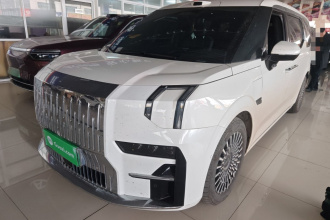 极氪009 2024款 七座过道版四驱 108kWh