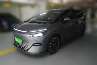 小鹏X9 2025款 纯电 740超长续航 Max