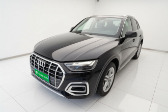 奥迪Q5L 2022款 40T 时尚致雅型