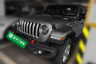 Jeep 牧马人 2019款 2.0T Sahara 四门版 国VI